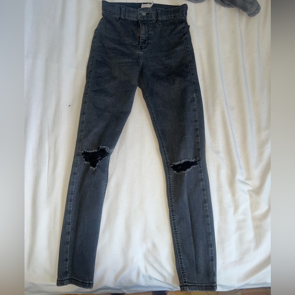 Topshop| High Waisted| Ankle Cut| Fitted Jeans - Picture 2 of 7
